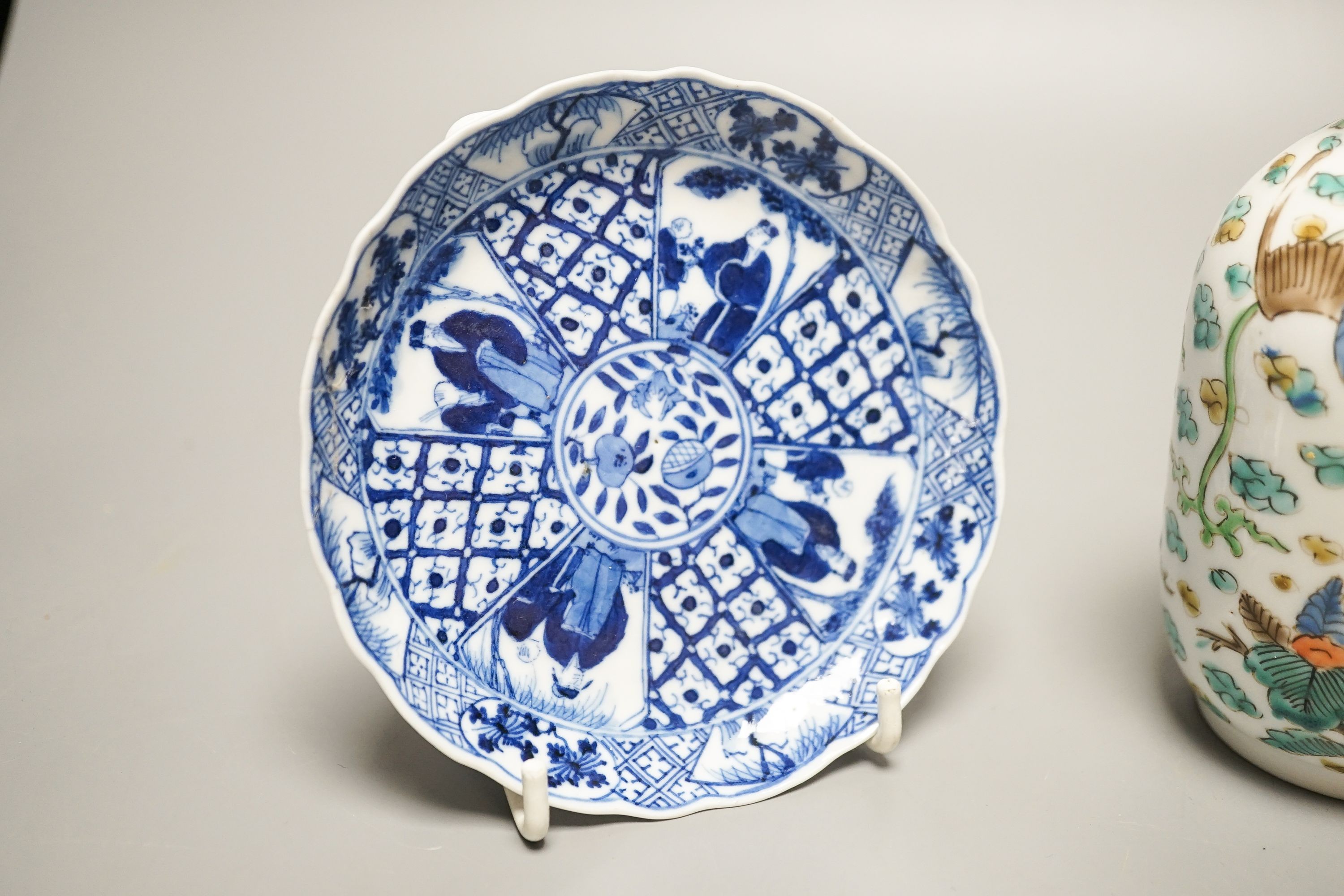 Two Chinese porcelain saucer dishes and an enamelled porcelain vase, 18th century and later, 12.5cm